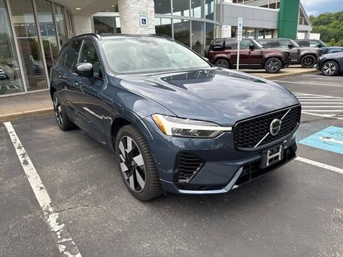 Used 2024 Volvo XC60 T8 Plus w/ Protection Package Premier AWD/4WD image 7