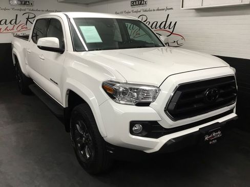 Used 2021 Toyota Tacoma SR5 image 2