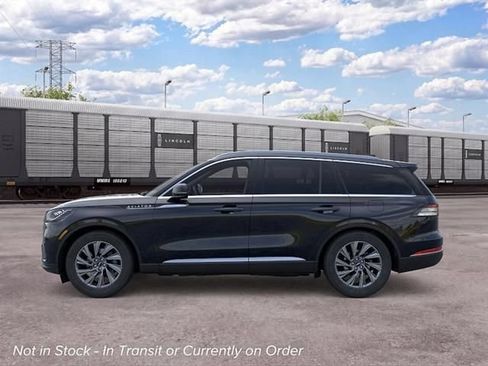 New 2026 Lincoln Aviator AWD image 3
