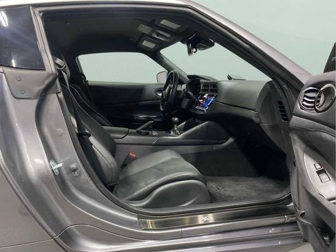 Certified 2024 Nissan Z Performance w/ Floor Mat Package image 25