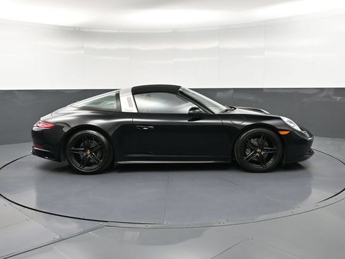 Certified 2017 Porsche 911 Targa 4 AWD/4WD image 9