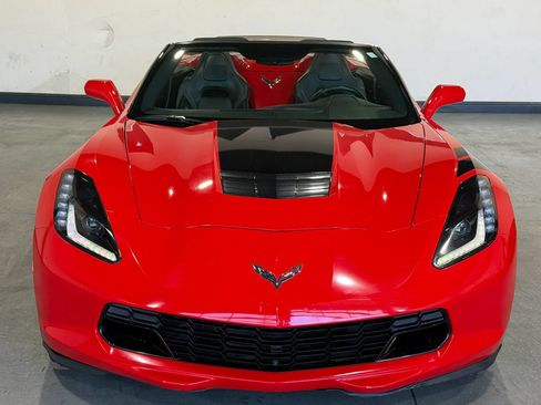 Used 2014 Chevrolet Corvette Stingray Convertible RWD image 9