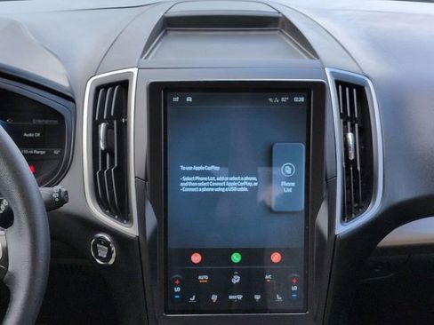 Certified 2024 Ford Edge SEL w/ Convenience Package image 18