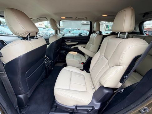 Used 2022 Subaru Ascent Limited AWD/4WD image 18