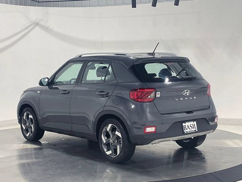 Used 2023 Hyundai Venue SEL w/ Cargo Package FWD image 12