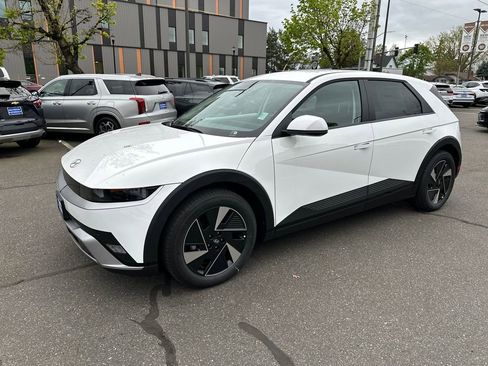 New 2026 Hyundai Ioniq 5 SE AWD/4WD image 2