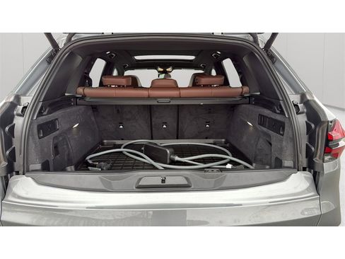 Used 2026 BMW X5 xDrive50e w/ Climate Comfort Package image 18