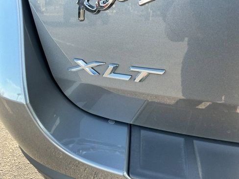 Used 2022 Ford Explorer XLT w/ Equipment Group 202A image 30