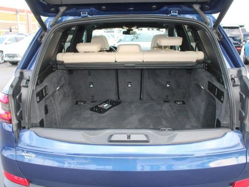 Used 2021 BMW X5 xDrive40i w/ Luxury Seating Package 2 image 9