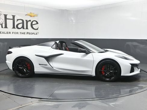 Used 2027 Chevrolet Corvette Grand Sport w/ Stealth Interior Trim Package RWD image 1