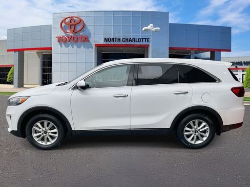 Used 2020 Kia Sorento LX image 6