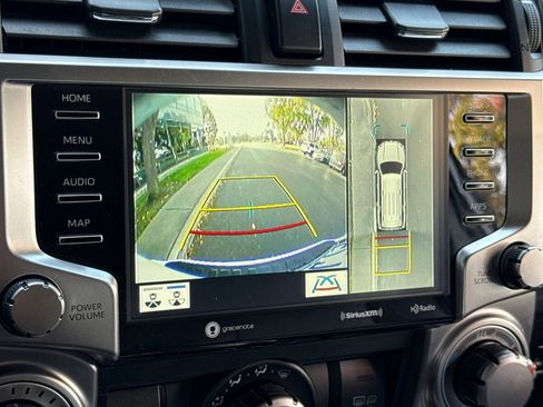 Used 2023 Toyota 4Runner SR5 Premium image 24