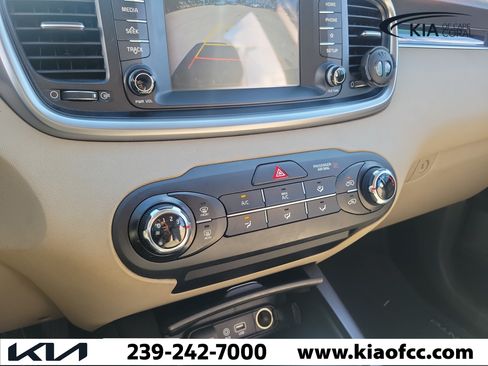 Used 2019 Kia Sorento FWD image 31