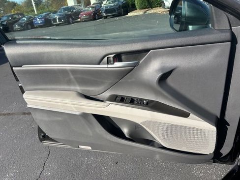 Used 2024 Toyota Camry XSE image 27