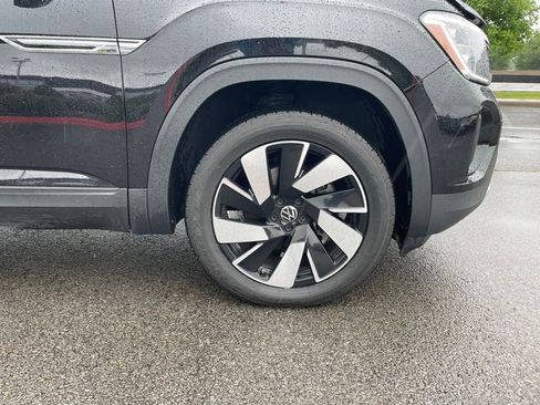 Used 2024 Volkswagen Atlas Cross Sport SE AWD/4WD image 31