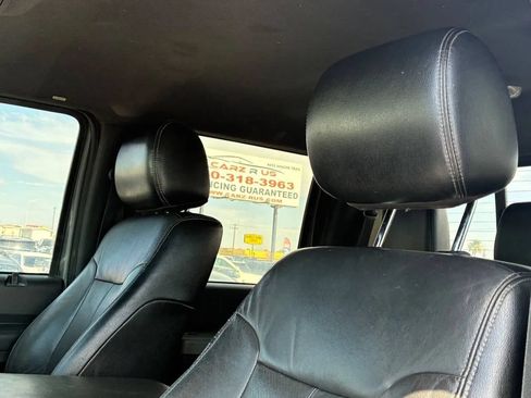 Used 2013 Ford F250 Lariat w/ Lariat Interior Pkg AWD/4WD image 16
