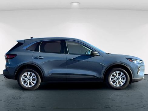 Used 2023 Ford Escape Active image 6