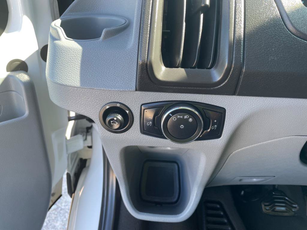 Used 2019 Ford Transit 150 XLT RWD image 12