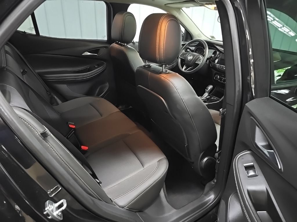 Used 2023 Buick Encore GX Select w/ Experience Buick Package FWD image 18