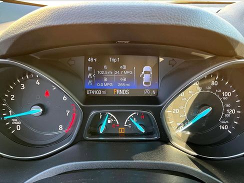 Used 2017 Ford Escape SE image 24