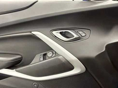 Used 2020 Chevrolet Camaro SS RWD image 25