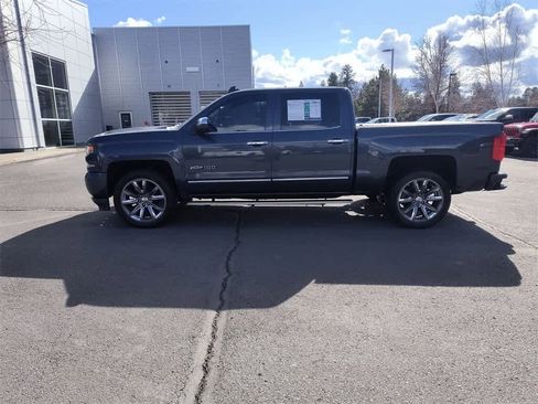Used 2018 Chevrolet Silverado 1500 LTZ Z71 w/ Centennial Edition image 3