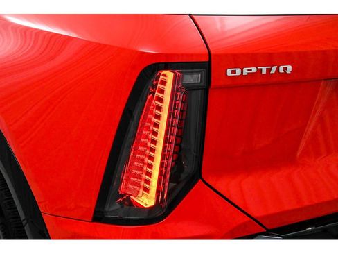 Certified 2025 Cadillac Optiq Sport 1 AWD/4WD image 28