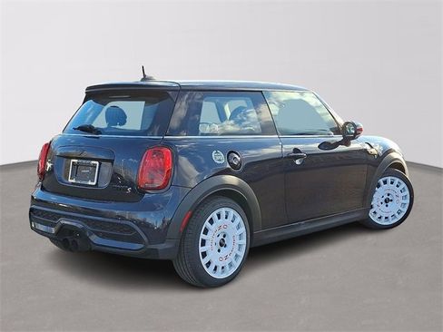 Used 2022 MINI Cooper S image 4