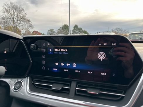 Used 2024 Chevrolet Trax LT image 23