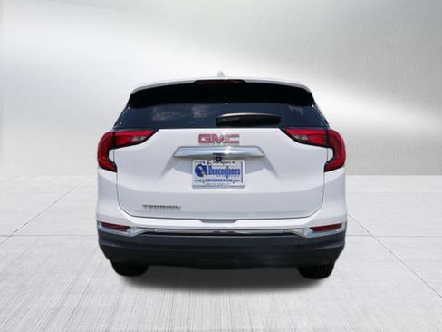 Used 2020 GMC Terrain SLT w/ Preferred Package image 4