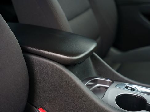 Used 2023 Chevrolet Malibu LS FWD image 11