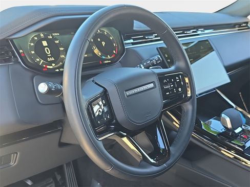 Certified 2025 Land Rover Range Rover Sport Dynamic SE image 17