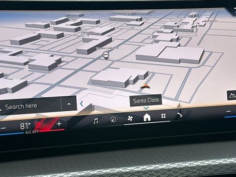 Used 2025 BMW 330i xDrive Sedan w/ Convenience Package image 21