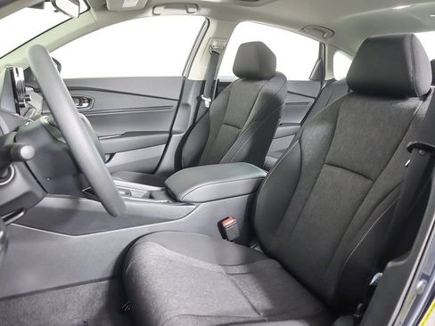 Used 2025 Honda Accord SE image 18