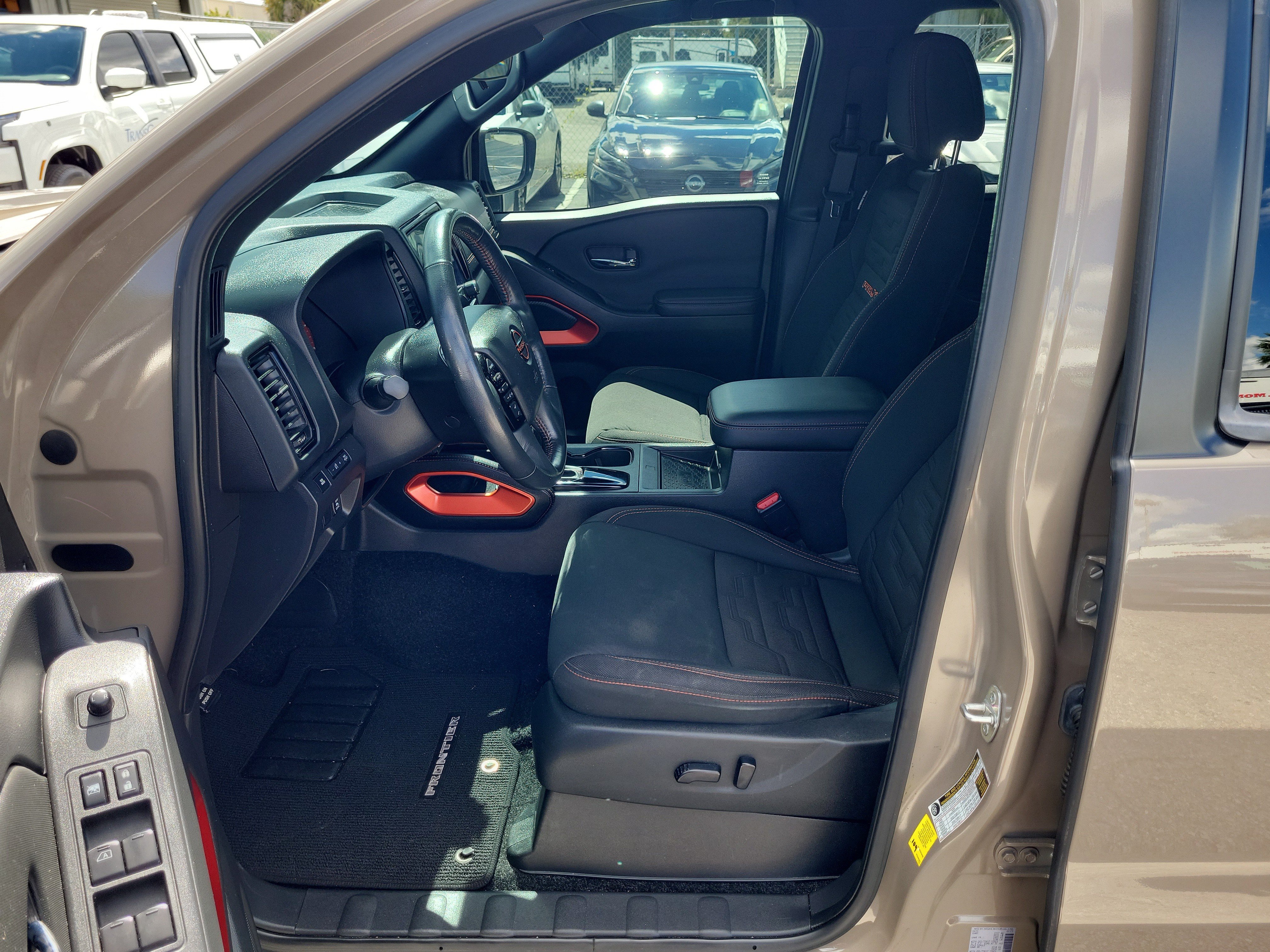 Certified 2024 Nissan Frontier Pro-X w/ Pro Convenience Package RWD image 12