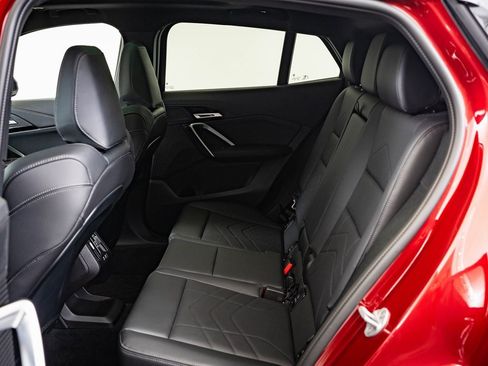 Certified 2025 BMW X2 xDrive28i image 32