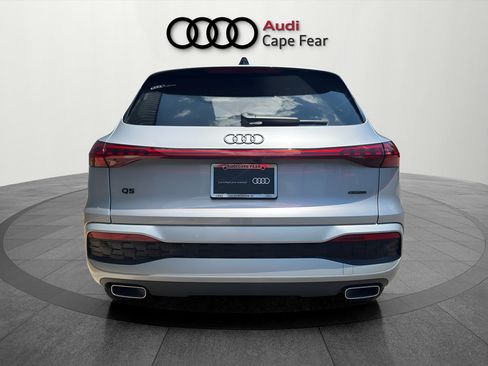 Certified 2025 Audi Q5 Premium Plus w/ Premium Plus AWD/4WD image 4