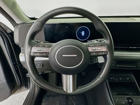 Used 2025 Hyundai Kona SEL FWD image 16