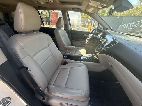 Used 2019 Honda Pilot Touring image 25