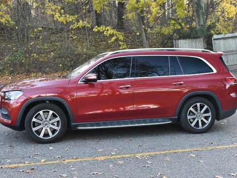 Used 2020 Mercedes-Benz GLS 450 4MATIC image 4