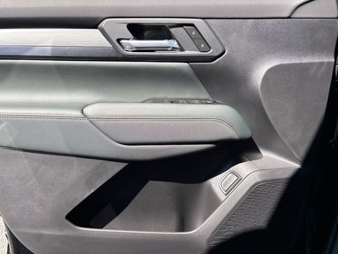 New 2026 GMC Terrain AT4 AWD/4WD image 18