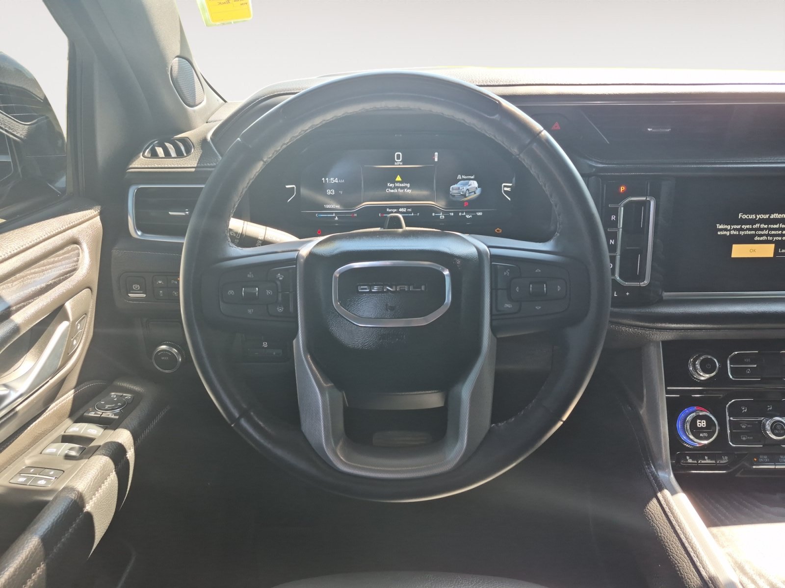 Used 2024 GMC Yukon XL Denali w/ Advanced Technology Package RWD image 13