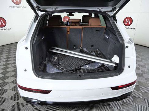 Used 2025 Audi Q5 2.0T Premium Plus w/ Premium Plus Package image 10