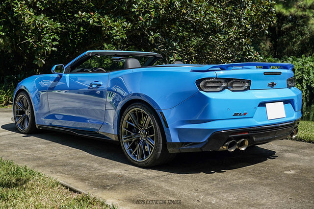 Used 2022 Chevrolet Camaro ZL1 RWD image 5