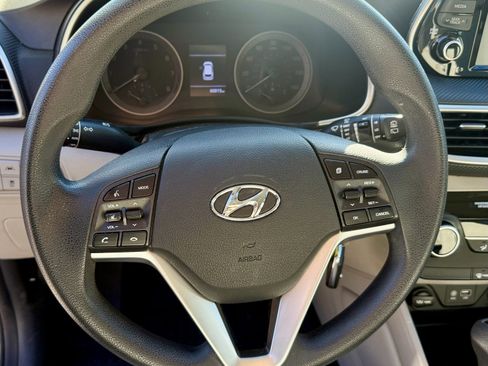 Used 2019 Hyundai Tucson SE image 14