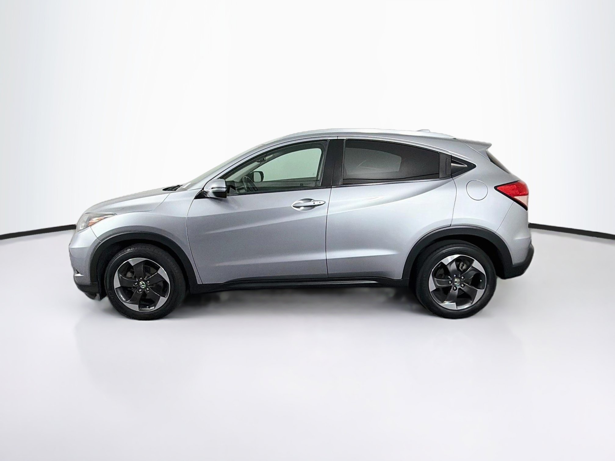 Used 2018 Honda HR-V EX-L image 4