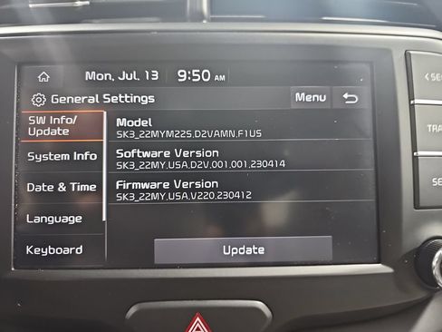 Used 2022 Kia Soul LX w/ Technology Package FWD image 22