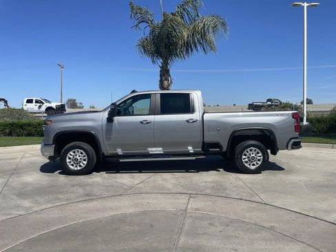 Used 2025 Chevrolet Silverado 2500 LT w/ Convenience Package image 5