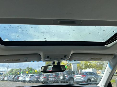 Used 2015 Lexus ES 350 w/ Luxury Package image 13