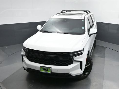 Used 2023 Chevrolet Suburban RST w/ Luxury Package AWD/4WD image 40